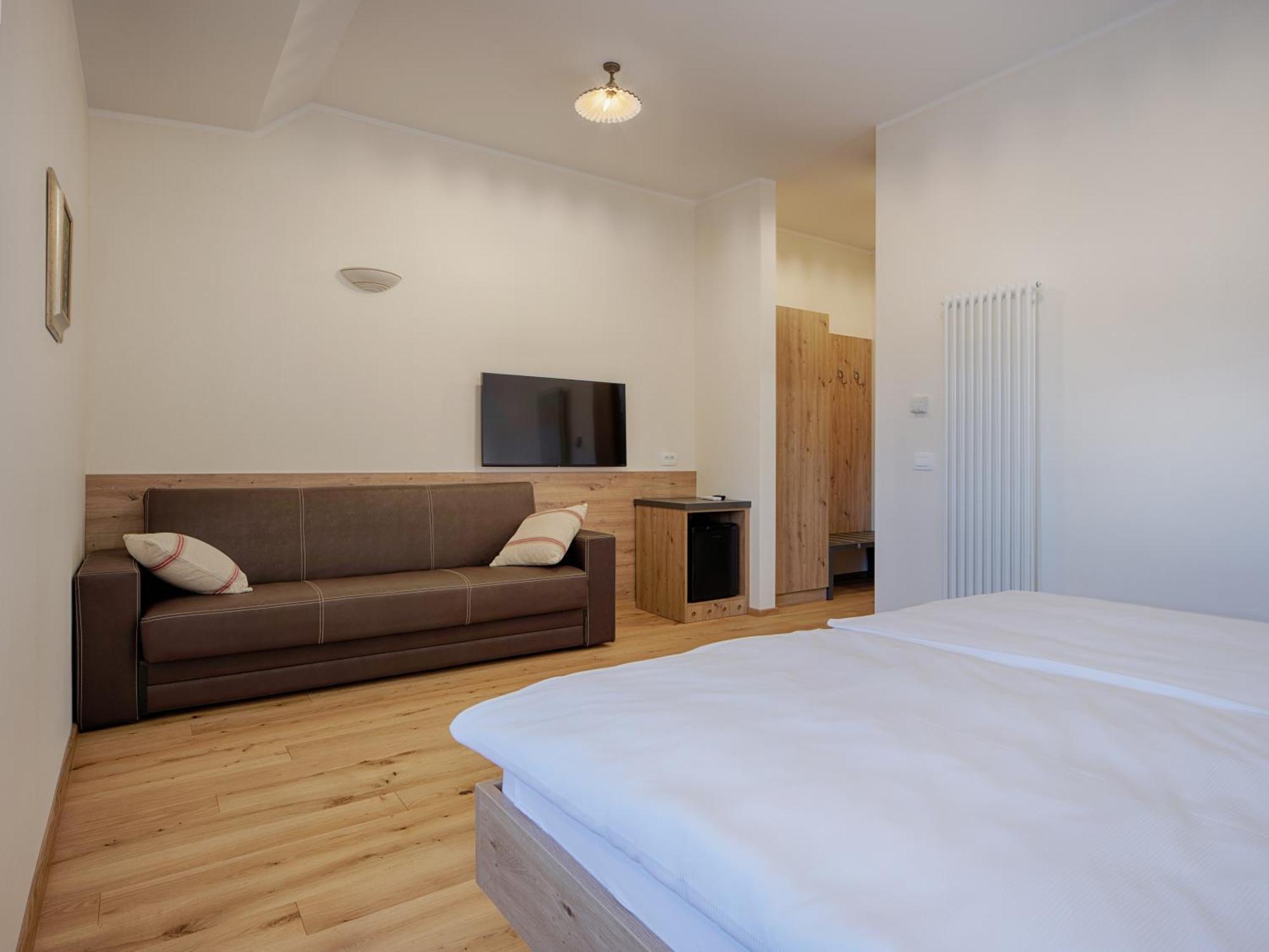Guesthouse Turšič Vrhnika Extérieur photo