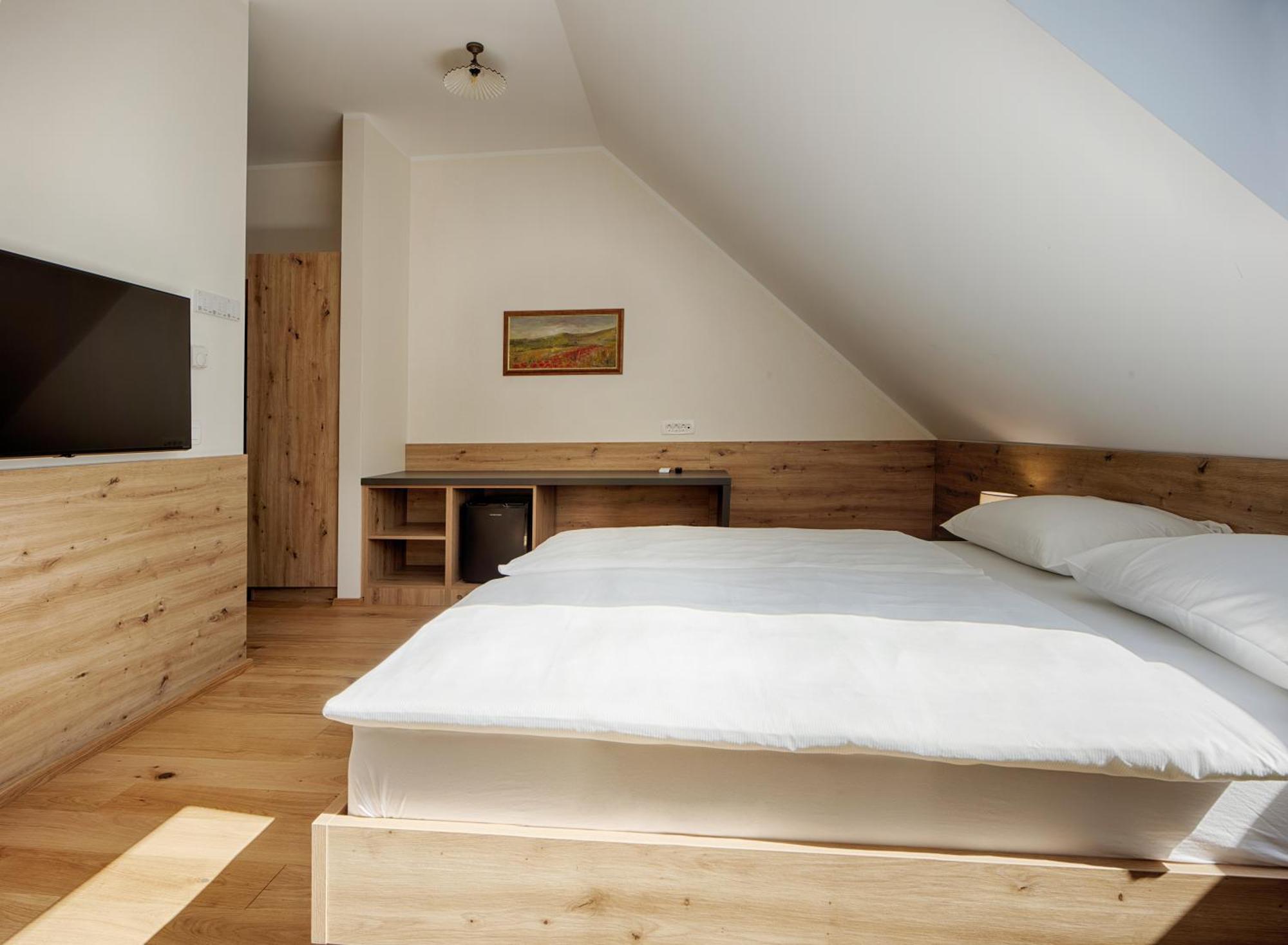 Guesthouse Turšič Vrhnika Extérieur photo