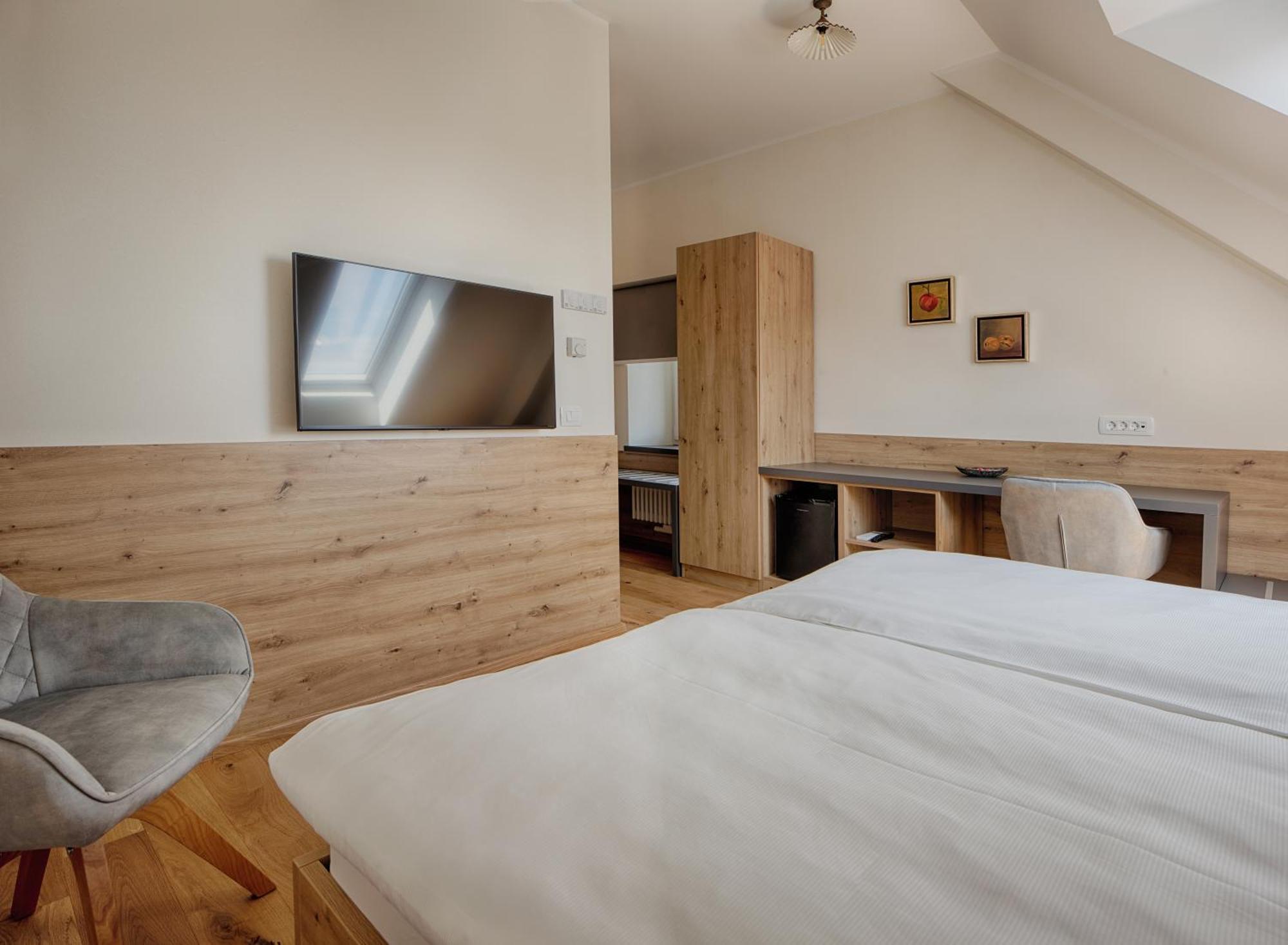 Guesthouse Turšič Vrhnika Extérieur photo