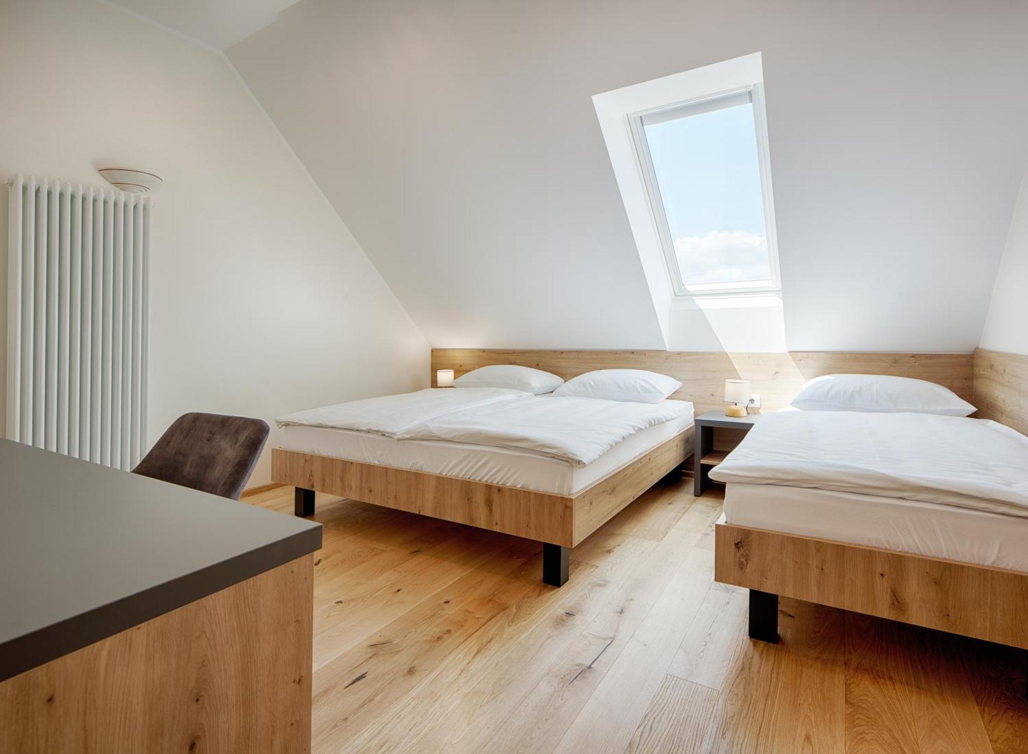 Guesthouse Turšič Vrhnika Extérieur photo